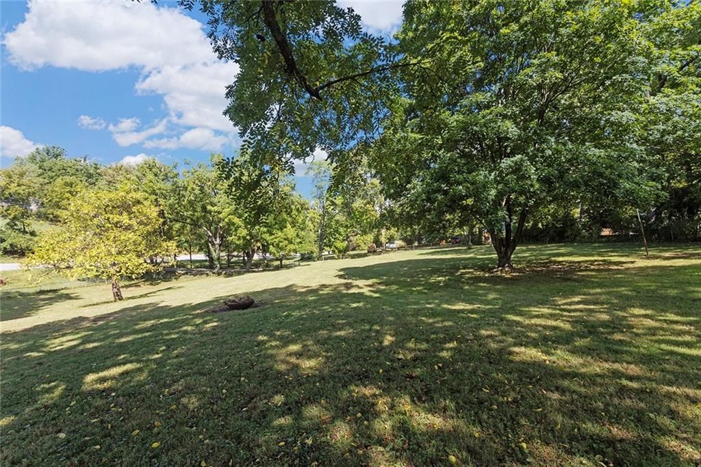 Photo 54 of 70 - 2204 NE 39TH Street