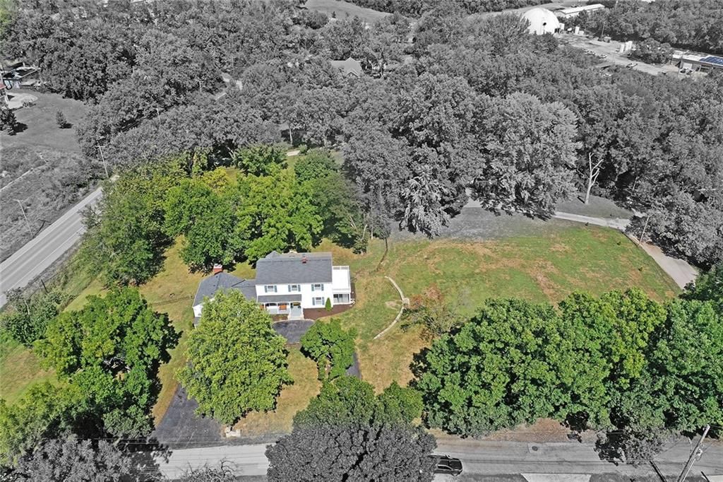 Photo 66 of 70 - 2204 NE 39TH Street