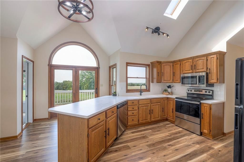 29300 Victory Road — photo 10