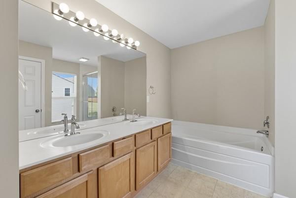 Photo 22 of 40 - 4912 NE 78th Street