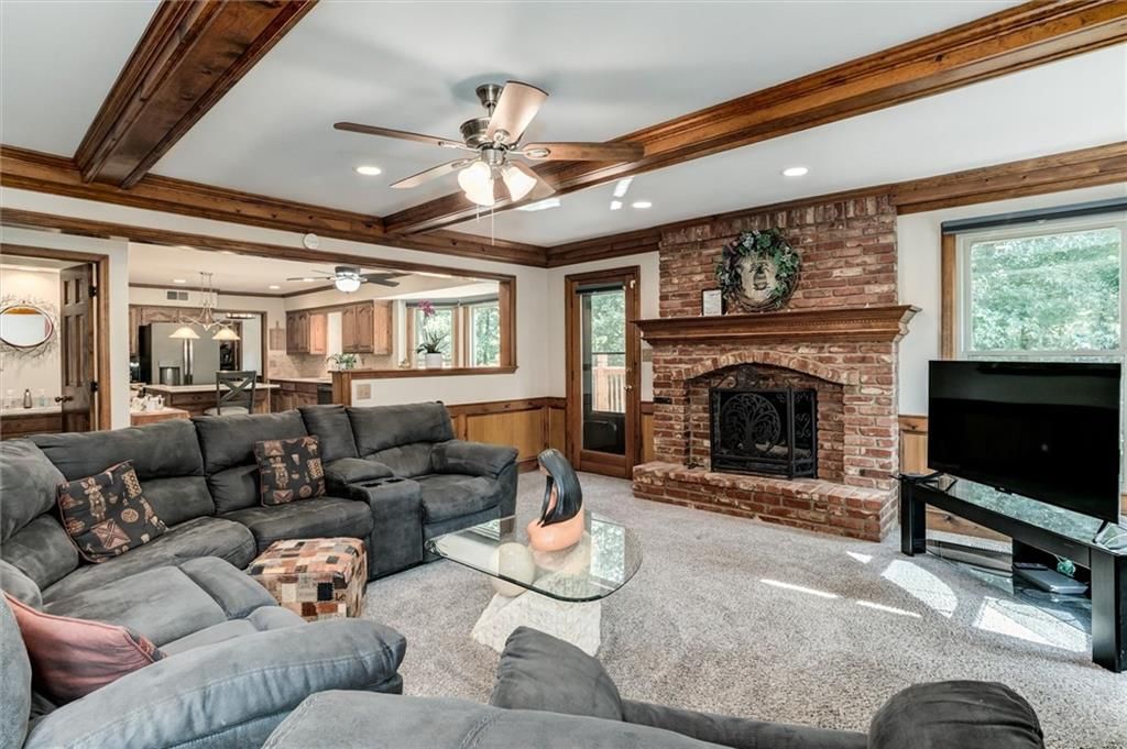 Photo 8 of 43 - 4833 S Tierney Drive