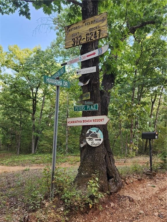Hiawatha Drive — photo 21
