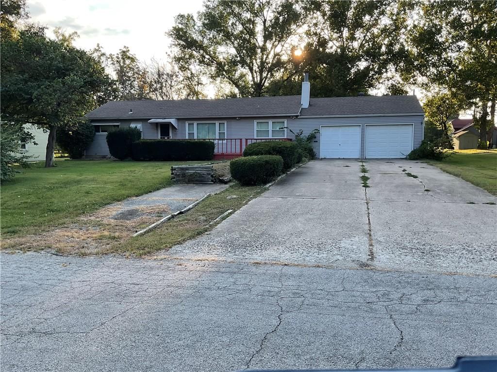 13504 Spruce Avenue, Grandview, MO