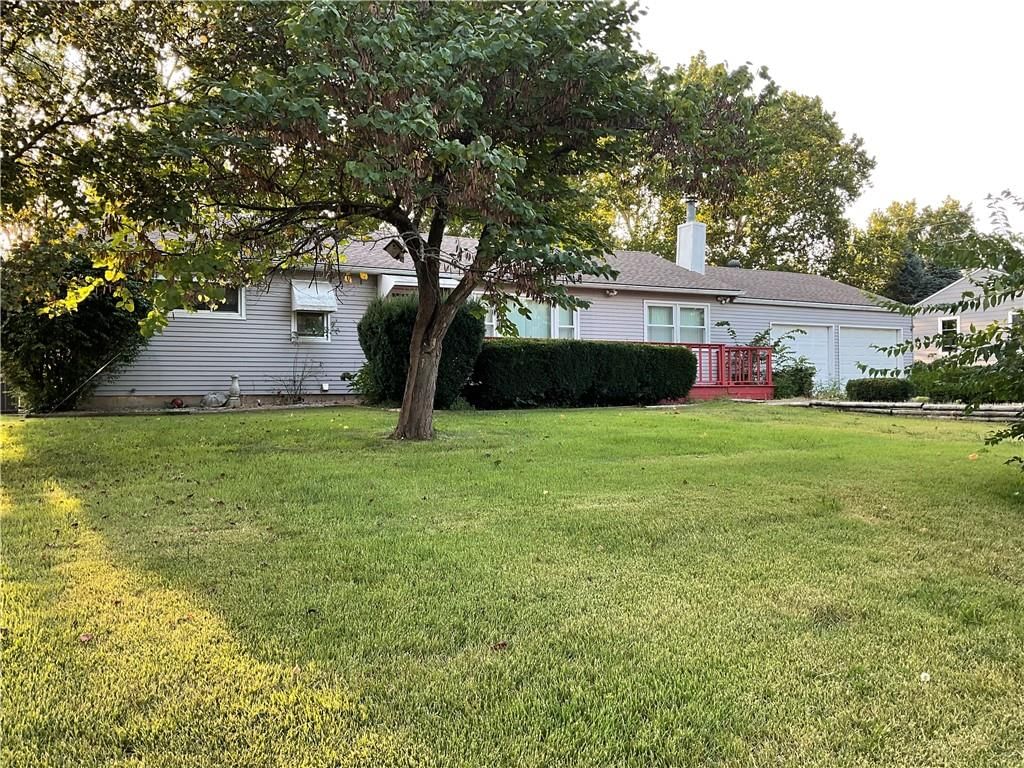 13504 Spruce Avenue — photo 2