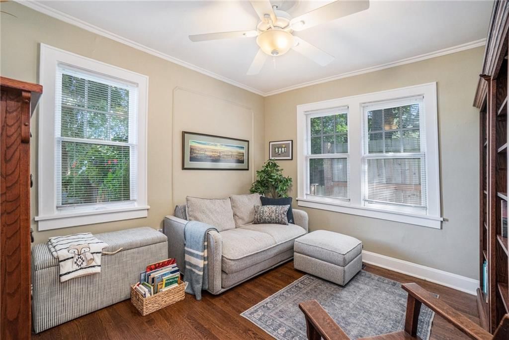 4901 Bell Street — photo 21