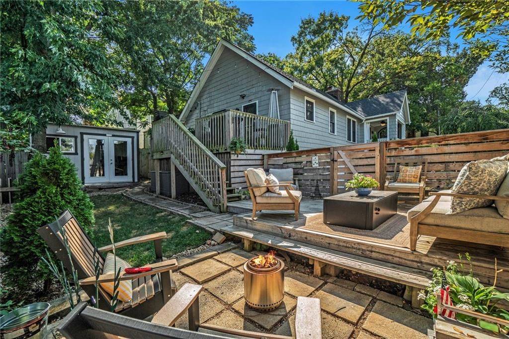 4901 Bell Street — photo 27