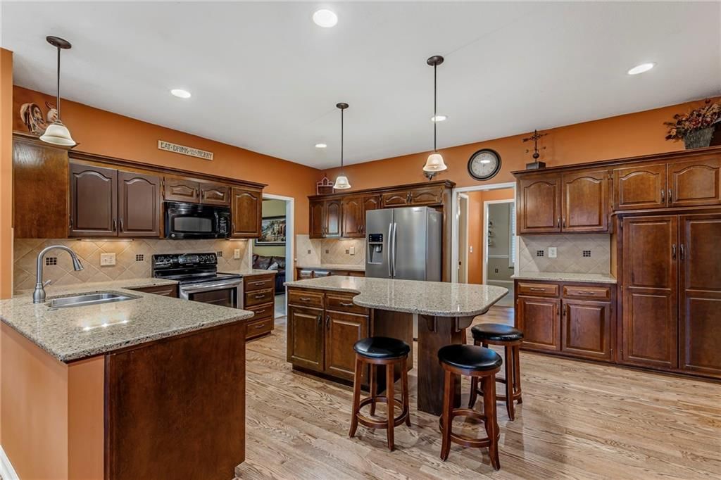 Photo 16 of 55 - 15828 W 136th Street