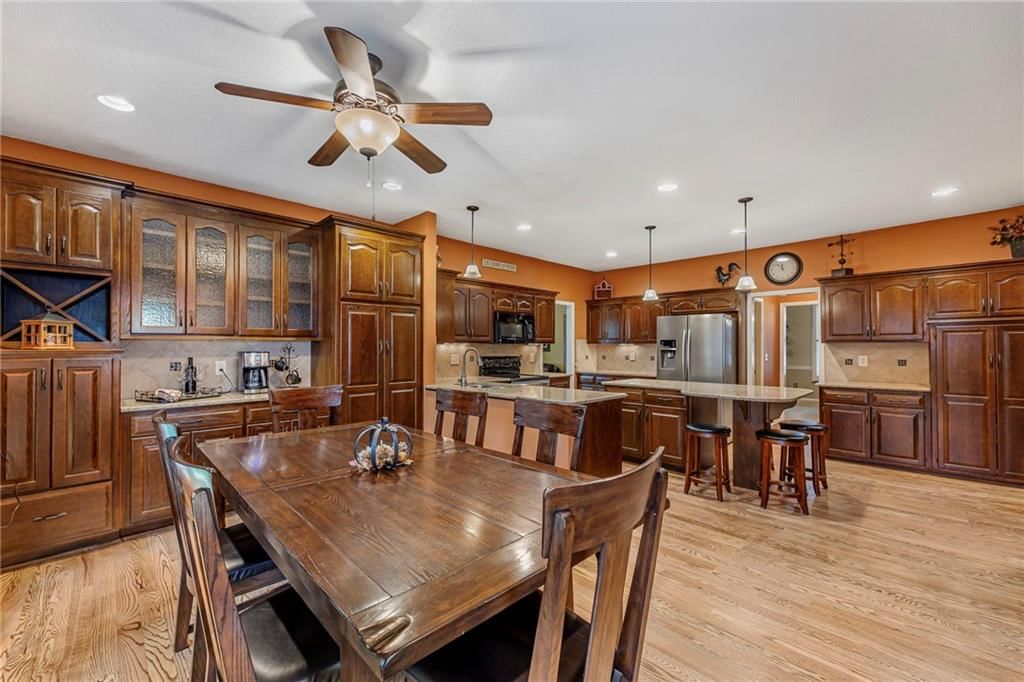 Photo 17 of 55 - 15828 W 136th Street