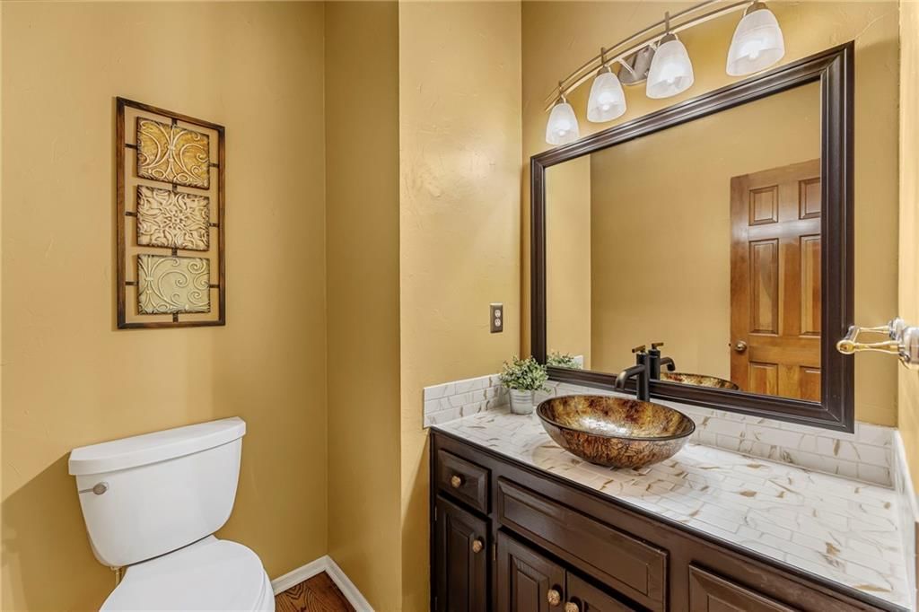 Photo 24 of 55 - 15828 W 136th Street