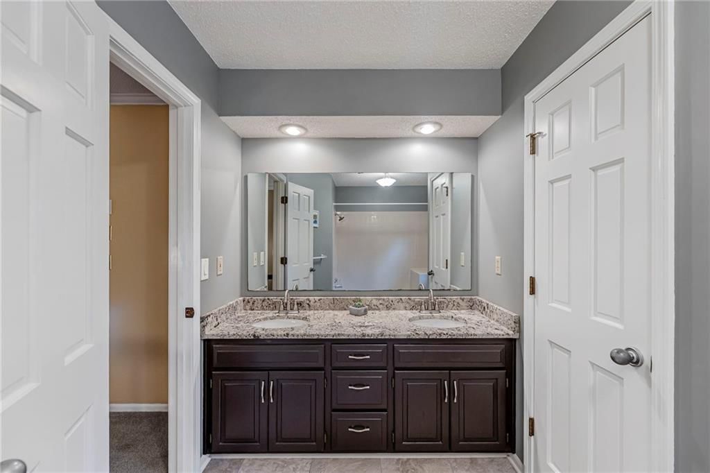 Photo 40 of 55 - 15828 W 136th Street