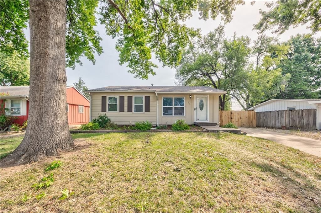 512 fairlane Road — photo 2