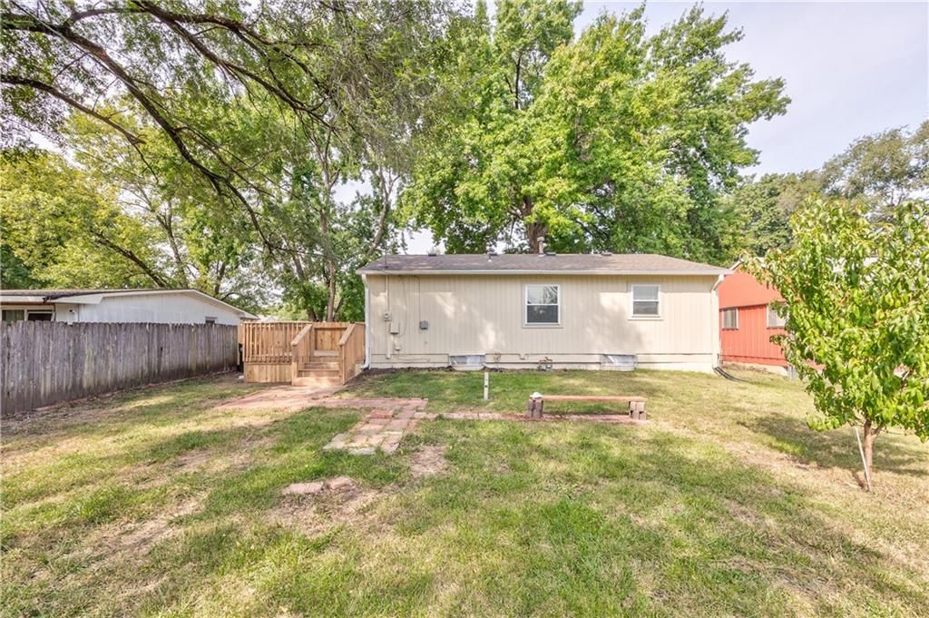 512 fairlane Road — photo 4