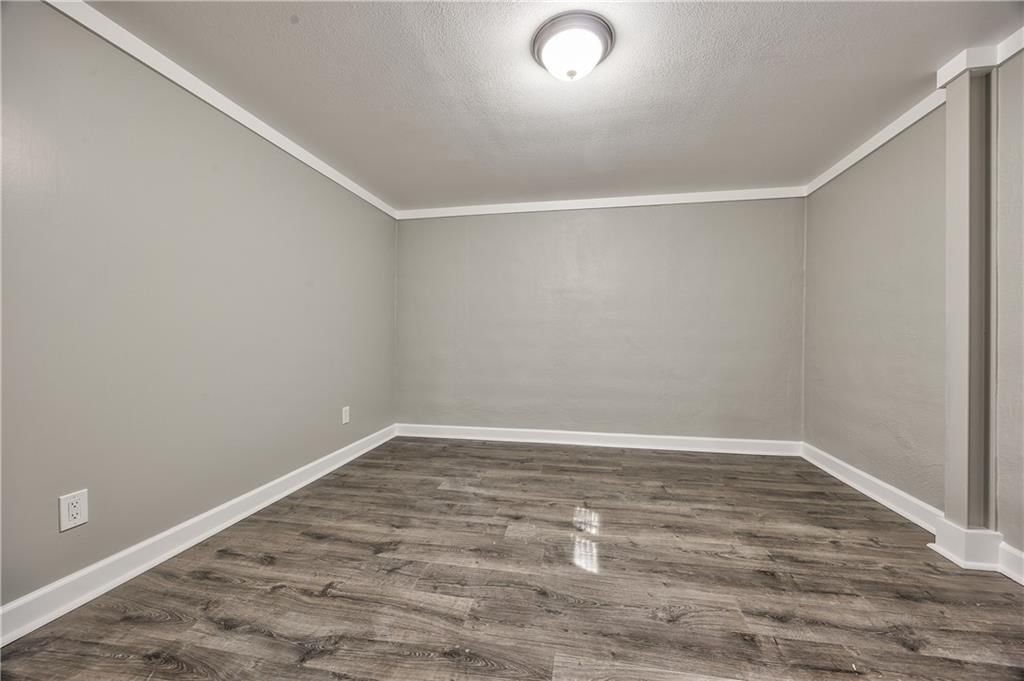 512 fairlane Road — photo 9