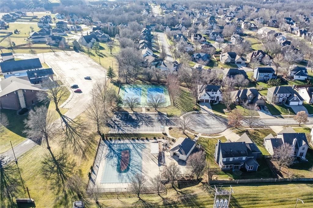 9435 N Flora Avenue — photo 41