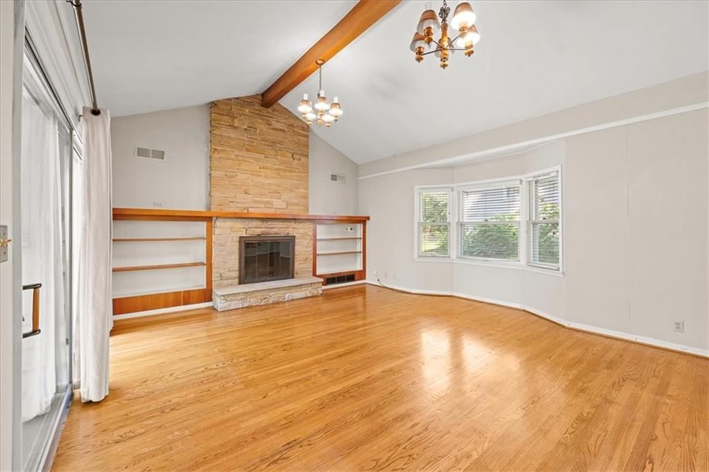 Photo 14 of 32 - 9716 Jarboe Street