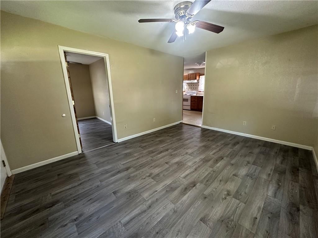 1203 Locust Street — photo 10