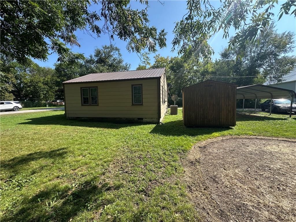 1203 Locust Street — photo 16