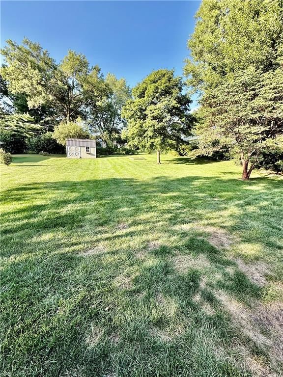 921 W 1ST Street — photo 4