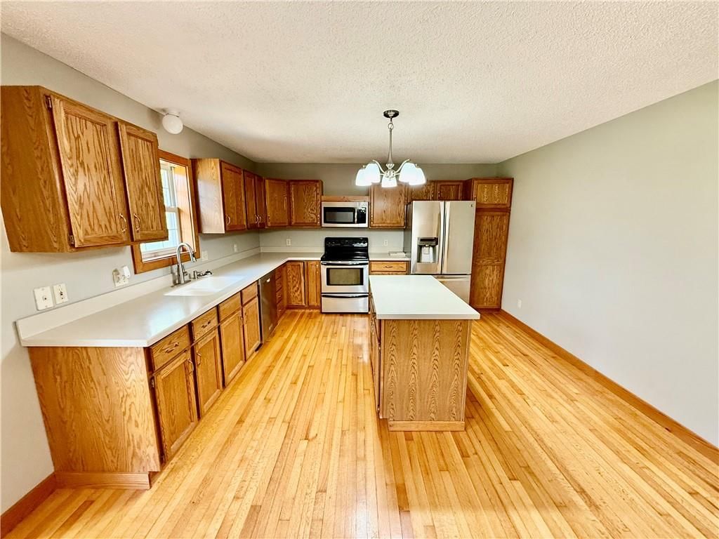 921 W 1ST Street — photo 8