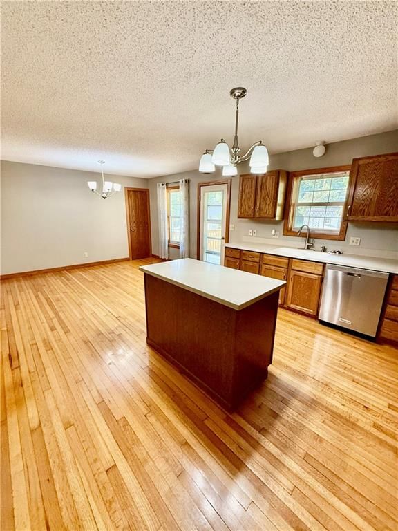 921 W 1ST Street — photo 9