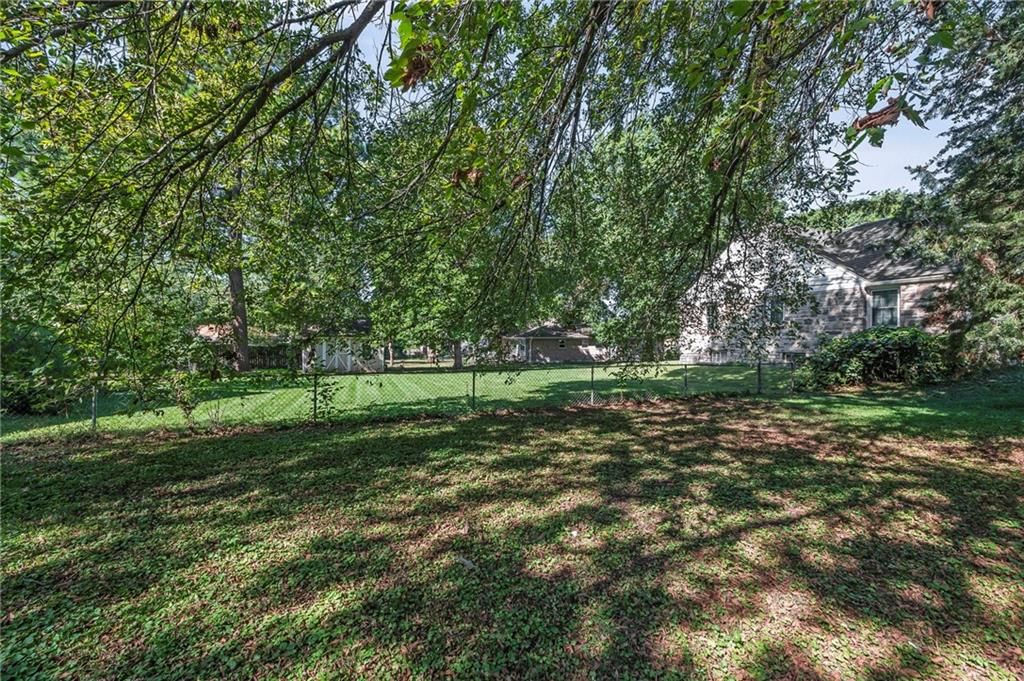 3500 Blue Ridge Boulevard — photo 25