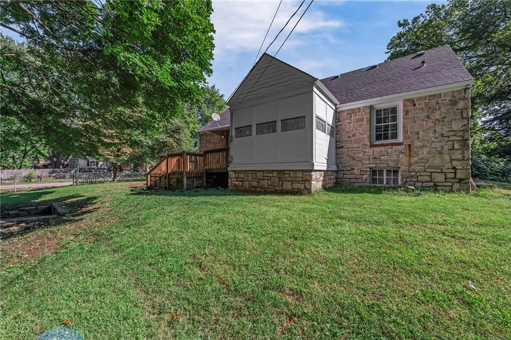 3500 Blue Ridge Boulevard — photo 31
