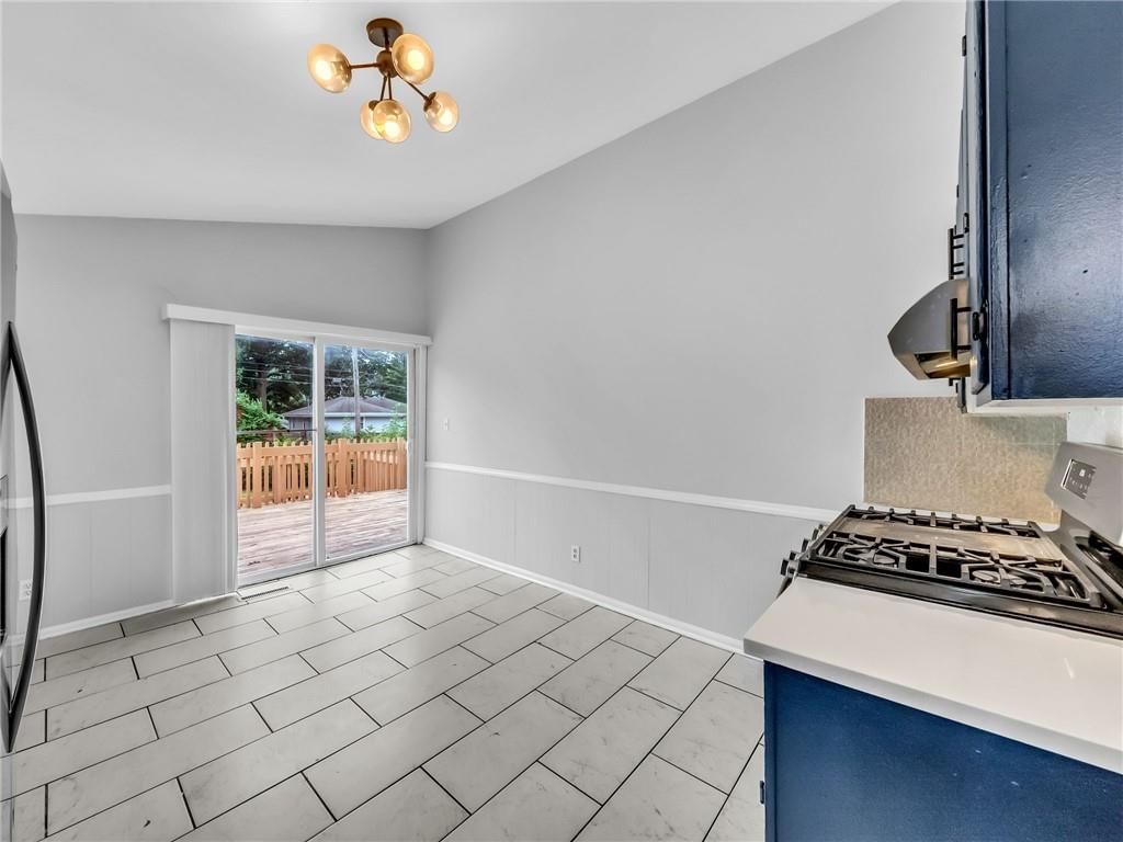 701 NW 88TH Terrace — photo 8