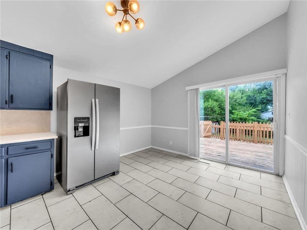701 NW 88TH Terrace — photo 9