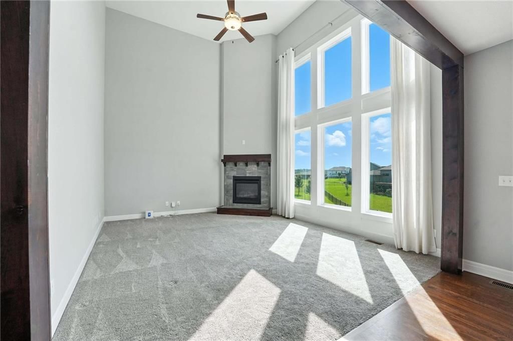 7611 N Adrian Avenue, Kansas City, MO