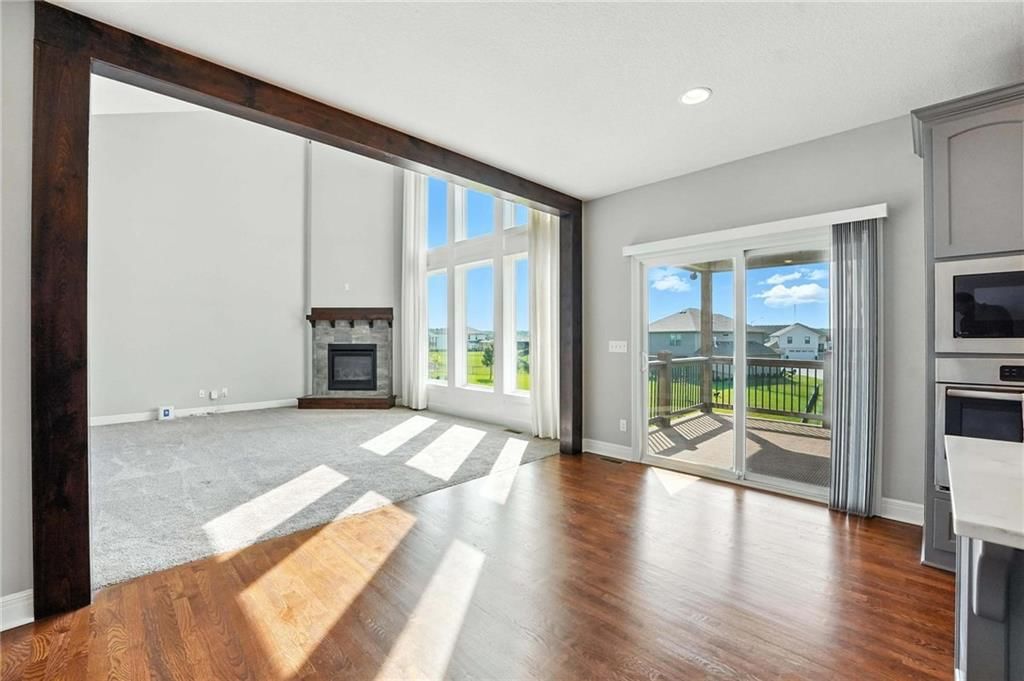 7611 N Adrian Avenue — photo 11
