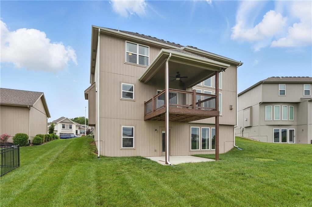 7611 N Adrian Avenue — photo 45