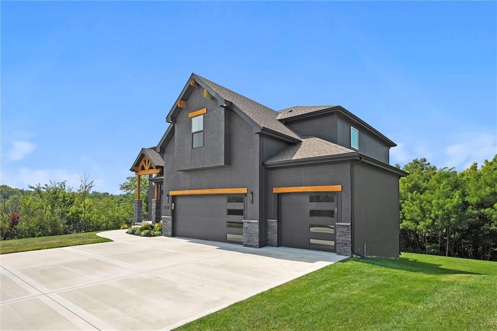 8222 NW 89th Street — photo 3