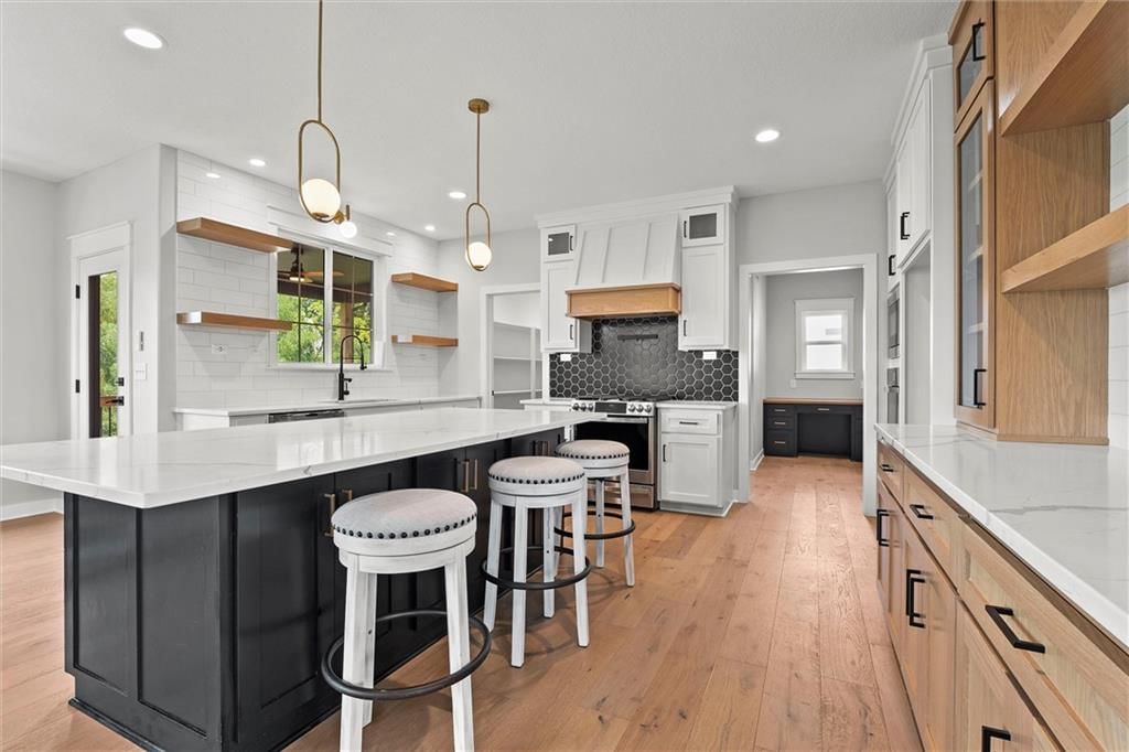 8222 NW 89th Street — photo 10
