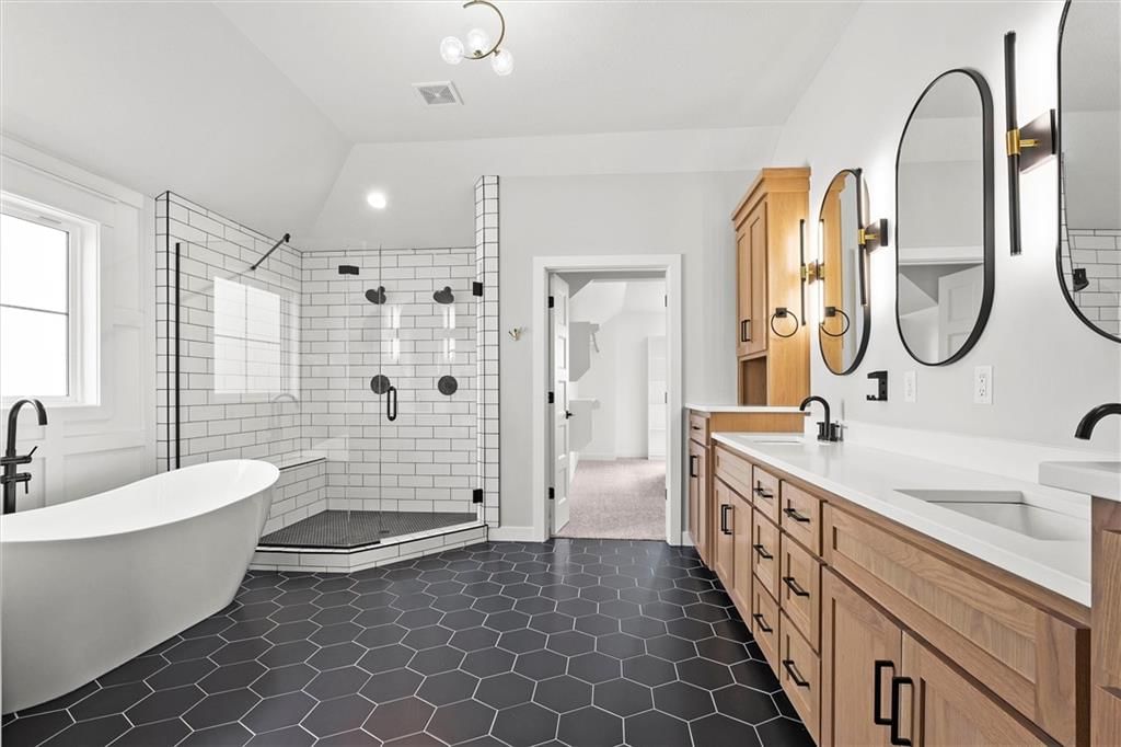 8222 NW 89th Street — photo 22