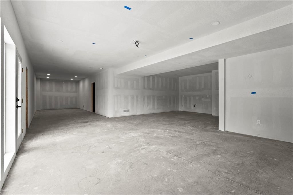 8222 NW 89th Street — photo 33
