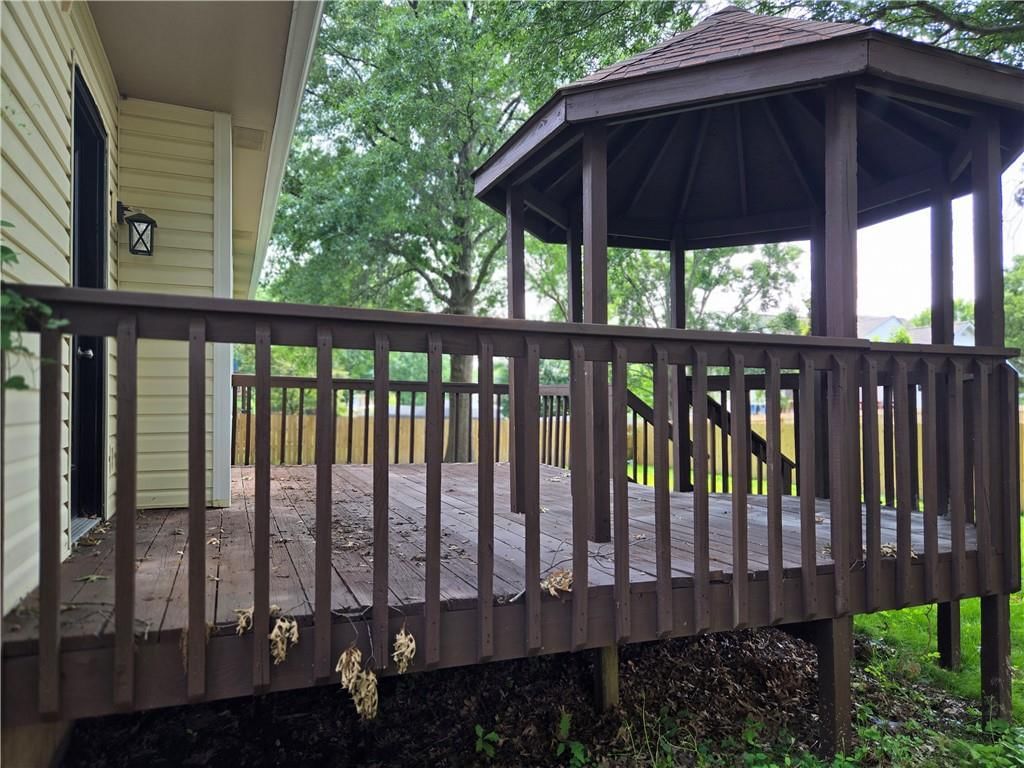 401 Kimberly Drive — photo 4