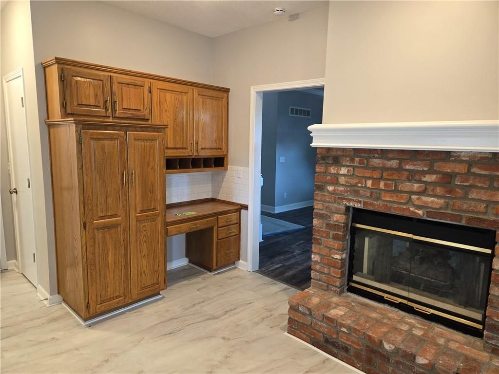 401 Kimberly Drive — photo 9