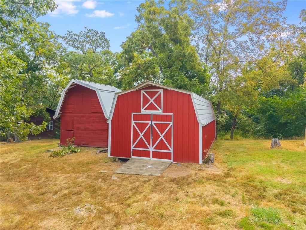 23291 Christian Road — photo 10