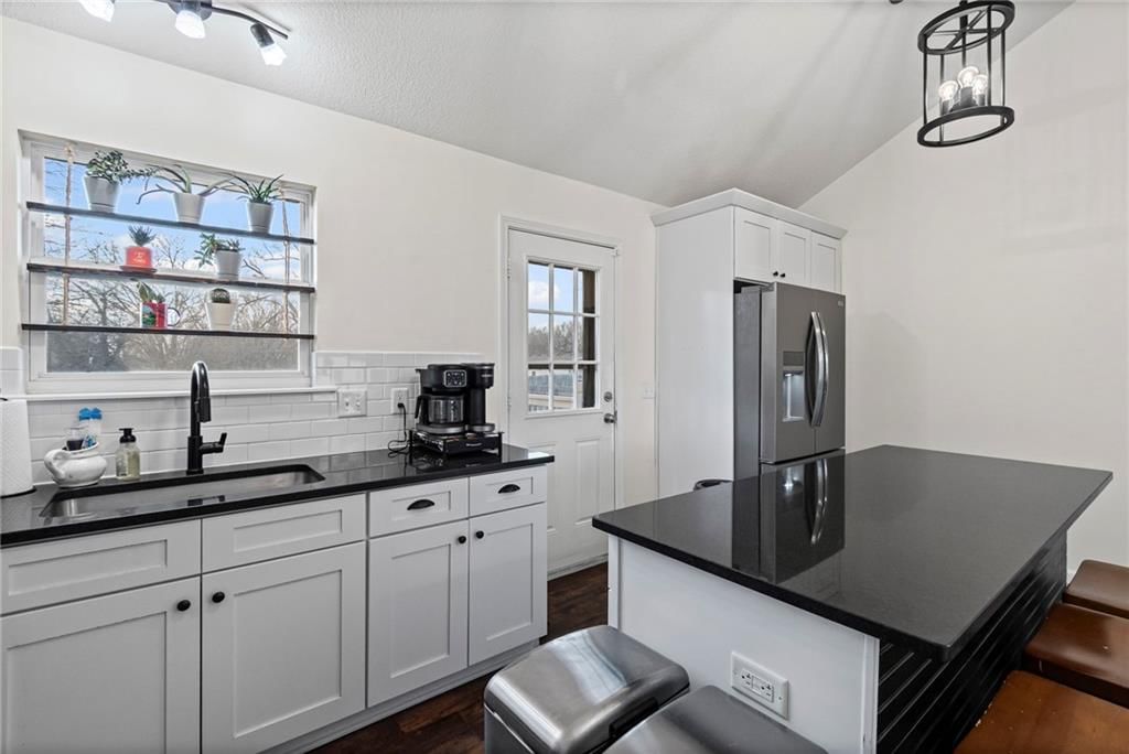8202 N Antioch Road — photo 11