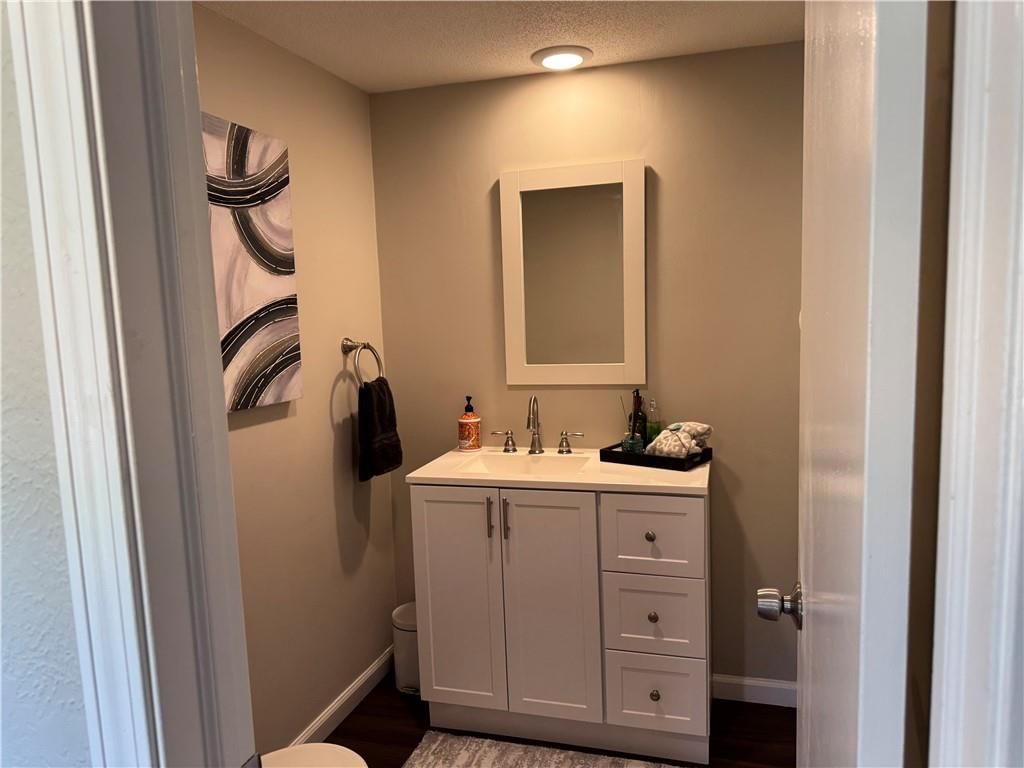 12601 Overbrook Road — photo 38
