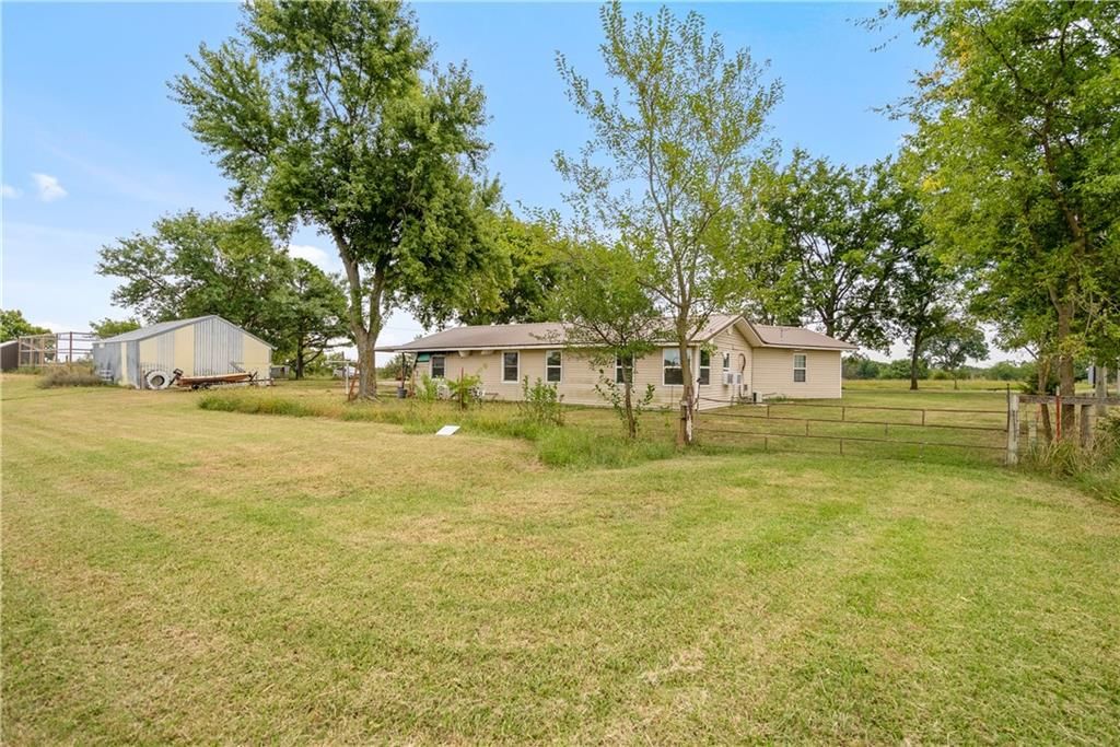 1698 9000 Road — photo 48