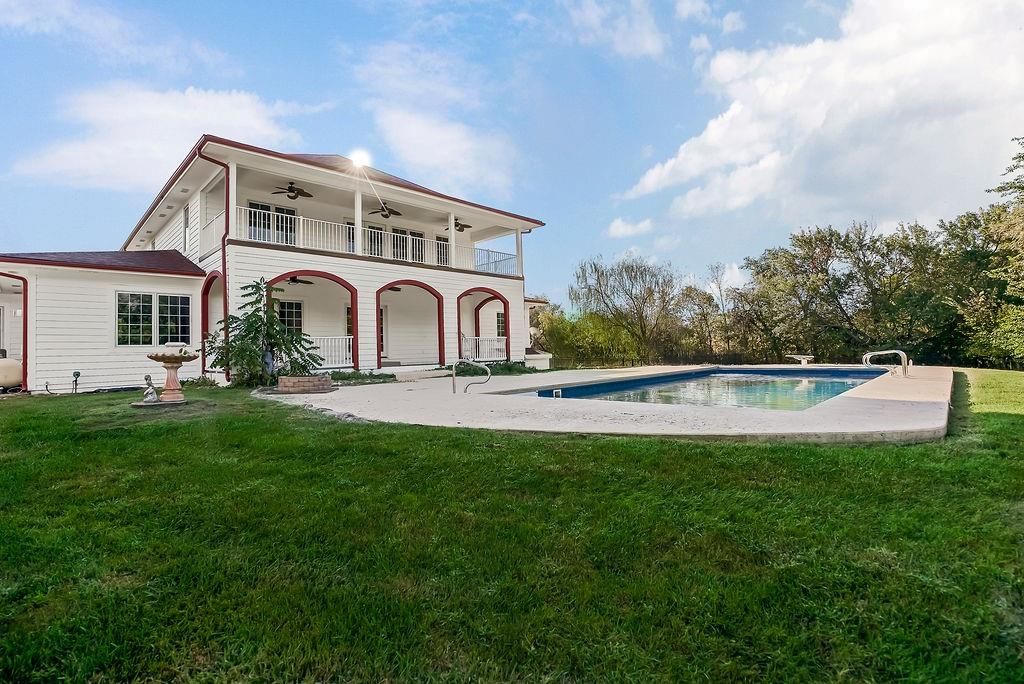 22960 Bedford Road — photo 4