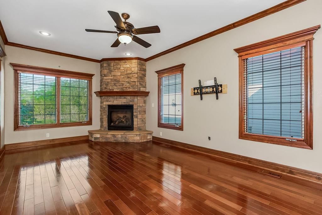 22960 Bedford Road — photo 5