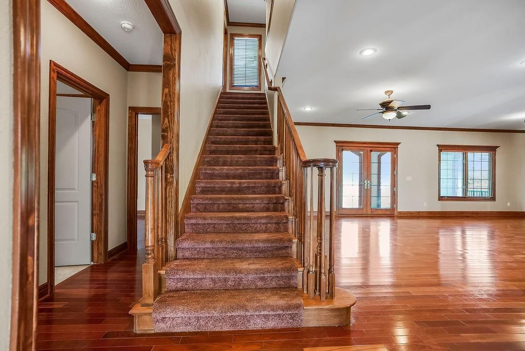 22960 Bedford Road — photo 16