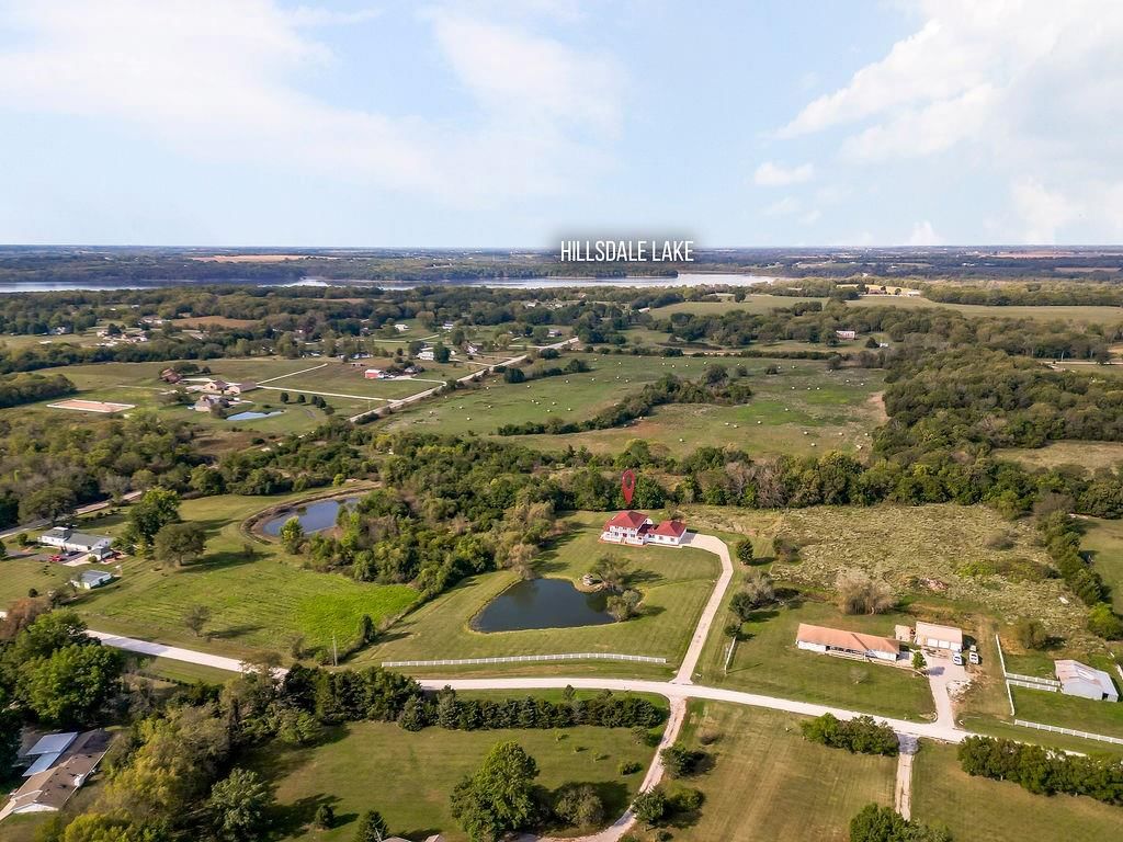 22960 Bedford Road — photo 17