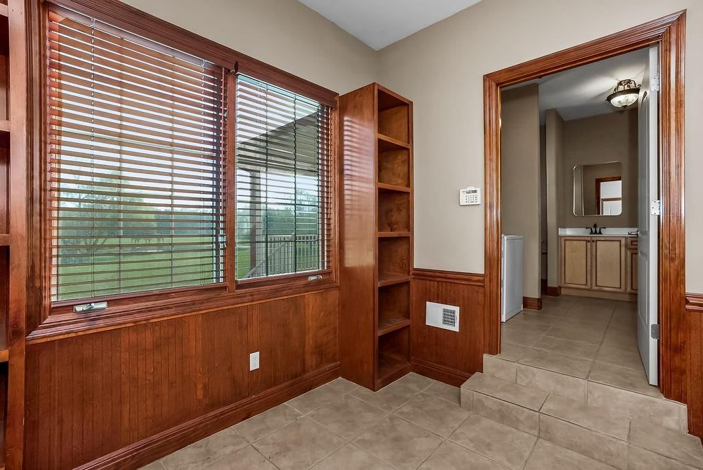 22960 Bedford Road — photo 24