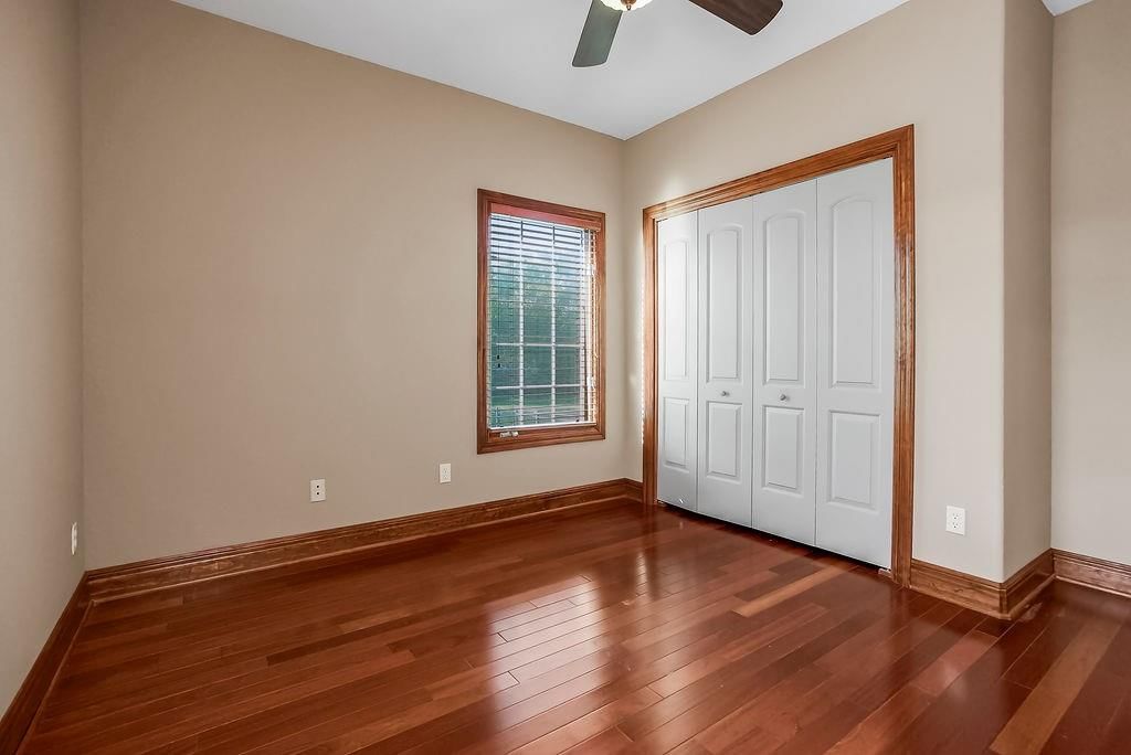 22960 Bedford Road — photo 30