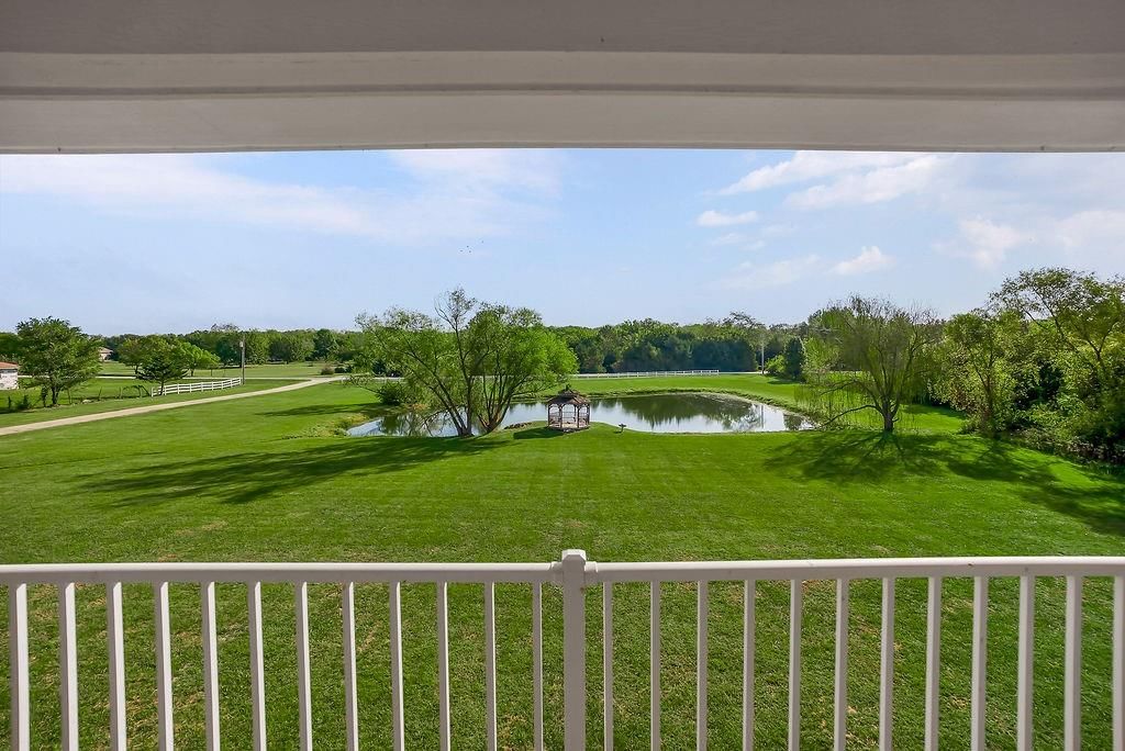 22960 Bedford Road — photo 37