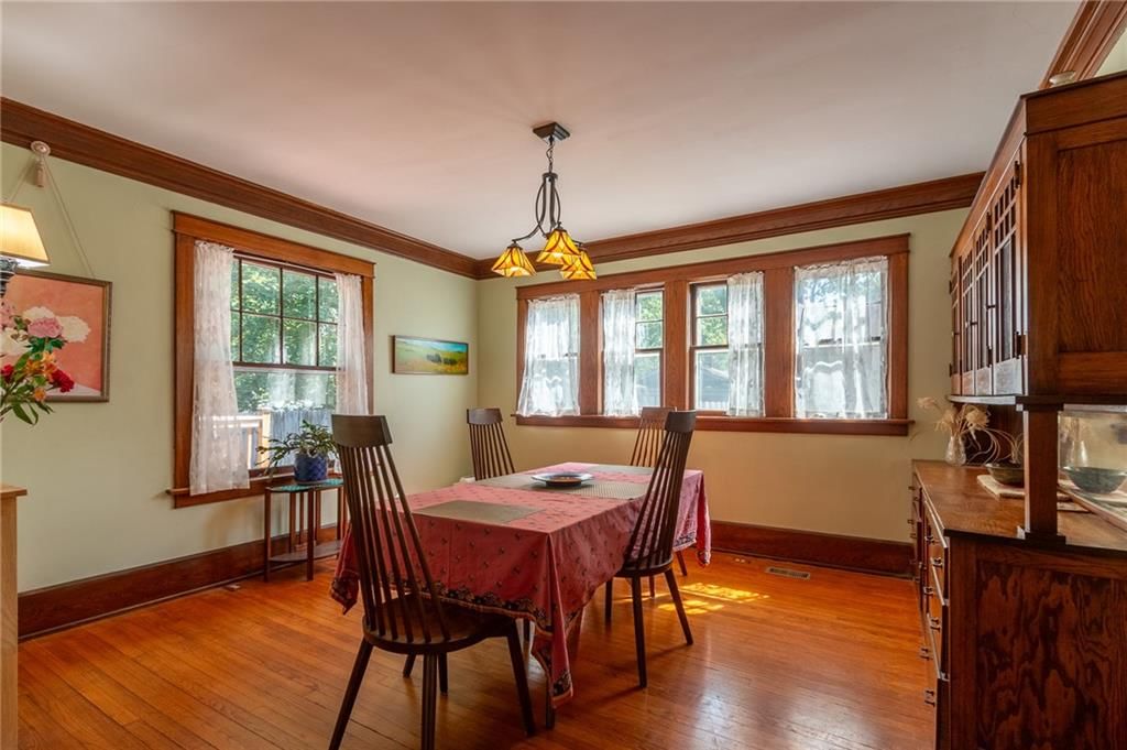 1215 W 4th Street — photo 4