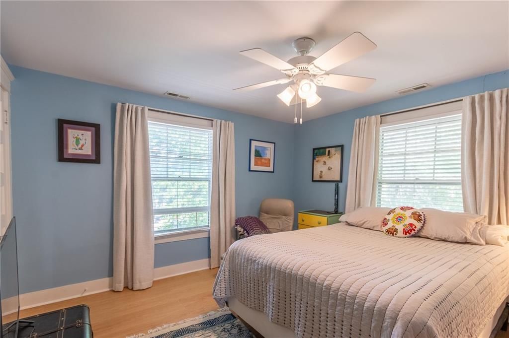 1215 W 4th Street — photo 10